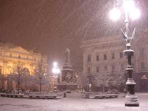 Xtrallusion offers characteristic Bed and Breakfast, B&B, Guest House, Hotel, Albergo and Country Lodge accommodation in Italy. Plus independent self-guided Walking, Adventure, Activity, Skiing and Paragliding Holiday itineraries on the Italian Rivieras, in the Italian Lakes, in the Italian Alps and in some of the most beautiful corners of Italy.